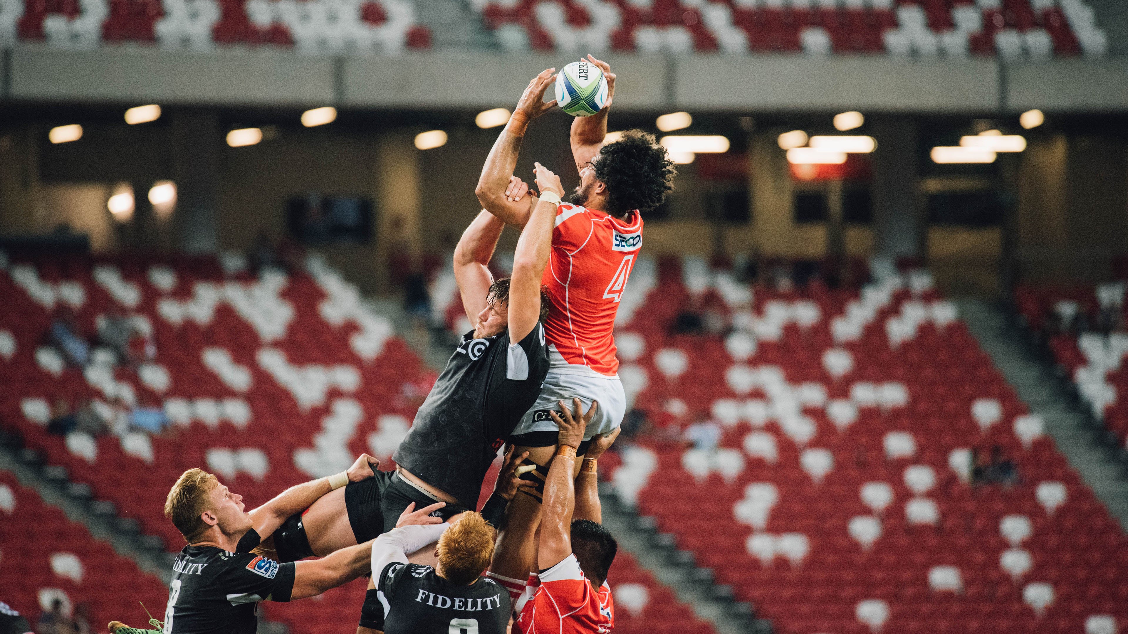 一次次奋起成就不灭的篮球梦