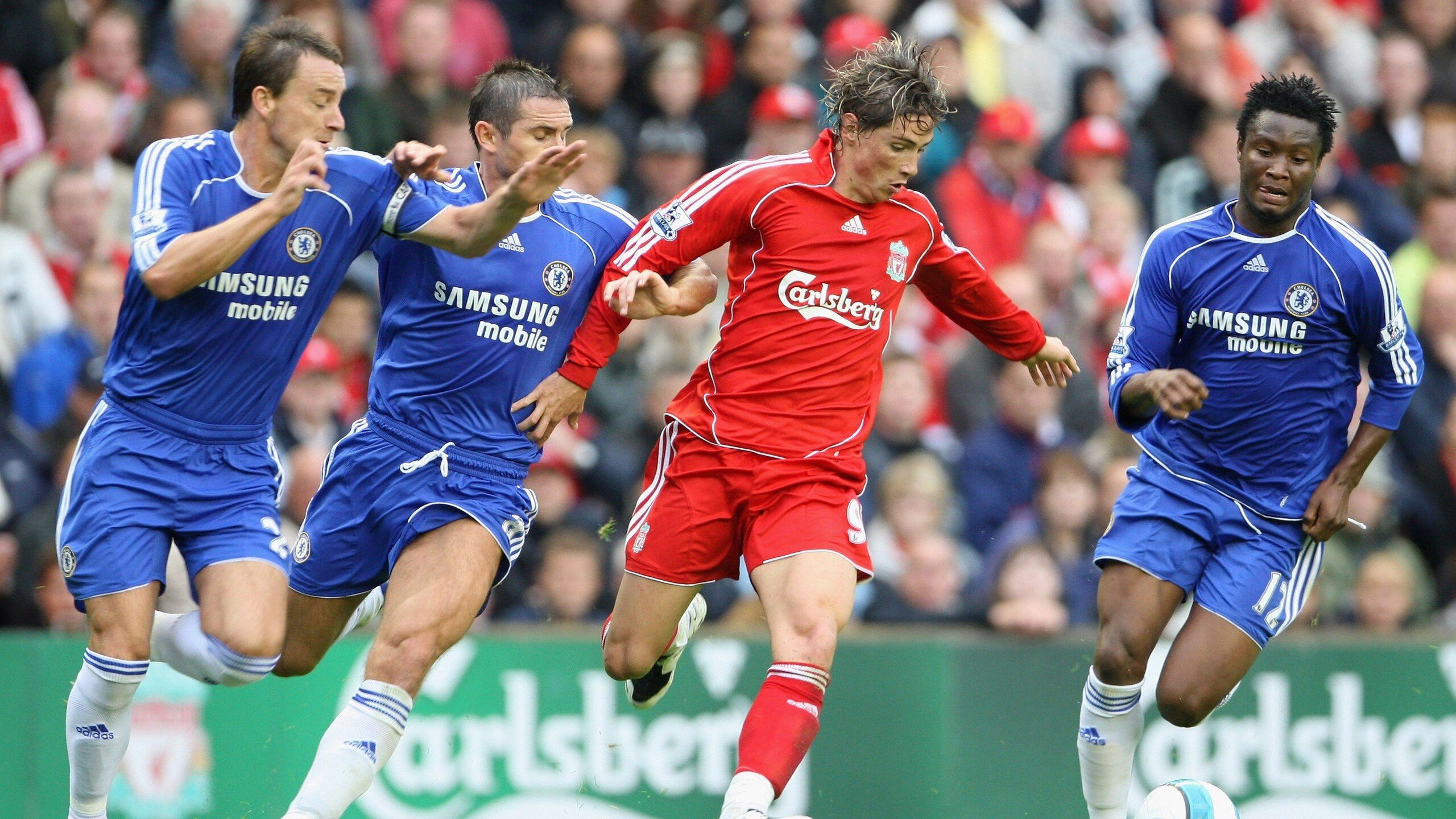 世界青少年足球训练营 内部赛实战检验技术进步